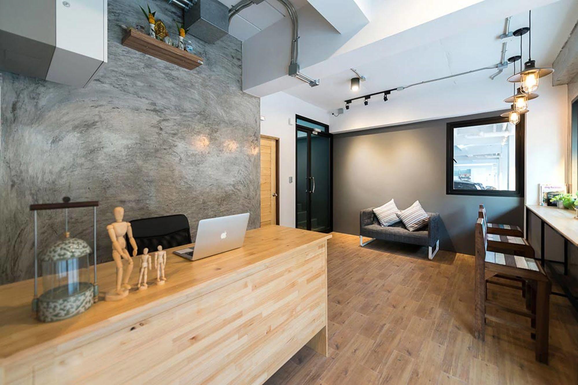 Pixel Hostel Phuket Airport Thalang Buitenkant foto